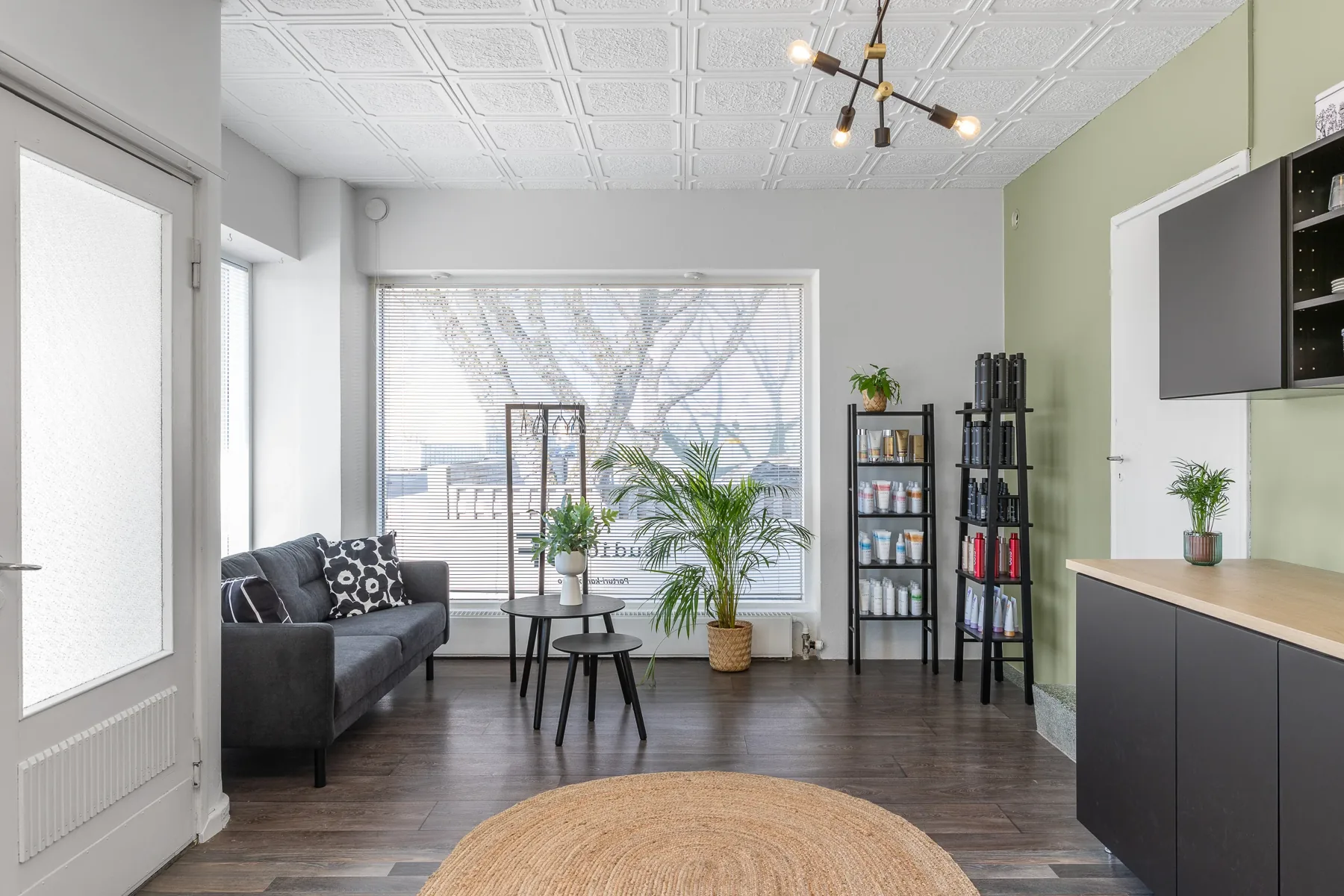 Studio BF:n odotustila